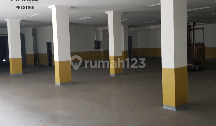 DIJUAL HARGA DAHSYAT DIBAWAH NJOP HITUNG TANAH, GUDANG SIAP PAKAI AREA KAWASAN INDUSTRI Di CAKUNG EX PABRIK KALENG MAKANAN & SUDAH DI RENOVASI TOTAL TERLIHAT KONDISI SPT PADA FOTO. LOKASI CAKUNG JAKARTA TIMUR  