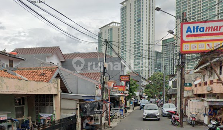 Dijual Rumah Tua Hitung Tanah Jl. Karbela Timur Dekat Apartemen Sky Garden Setiabudi Cocok Dibangun Usaha atau Kos²An Setiabudi Jakarta Selatan 2