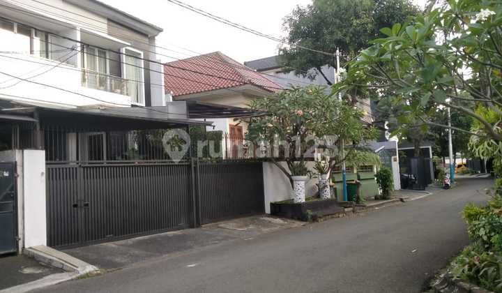 DIJUAL RUMAH DI PONDOK HIJAU PONDOK INDAH JAKARTA SELATAN DIJUAL RUMAH DI PONDOK HIJAU PONDOK INDAH JAKARTA SELATAN