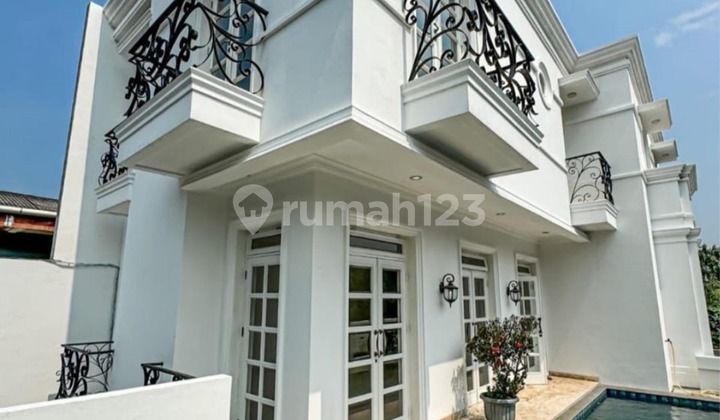 DIJUAL RUMAH (PERUMAHAN) KEMANG CILANDAK JAKARTA SELATAN FASILITAS KOLAM RENANG