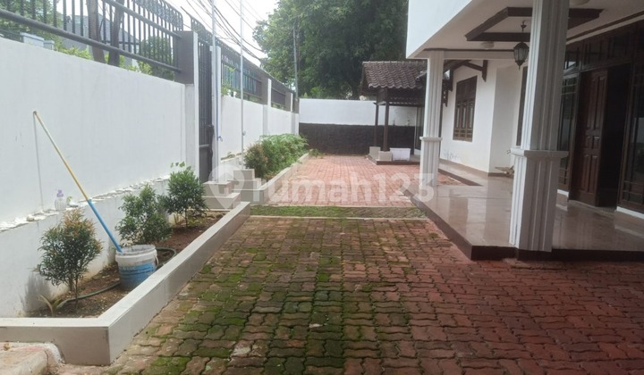 Dijual /Sewakan Rumah Hook bisa untuk Kantor dan Tempat Tinggal di Jl Tulung Agung Menteng Jakarta Pusat 2