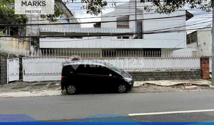  DI JUAL RUMAH  HITUNG TANAH DI JL DARMAWANGSA KEBAYORAN BARU  (2 ARAH) JAKARTA SELATAN 