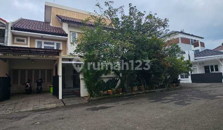 FOR SALE HOUSE IN VILLA DELIMA HOUSING ESTATE LEBAK BULUS CILANDAK SOUTH JAKARTA