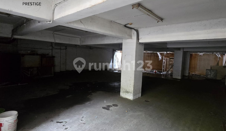 FOR SALE! Gedung 4 lantai Di Menteng Jakarta Pusat FOR SALE! Gedung 4 lantai Di Menteng Jakarta Pusat