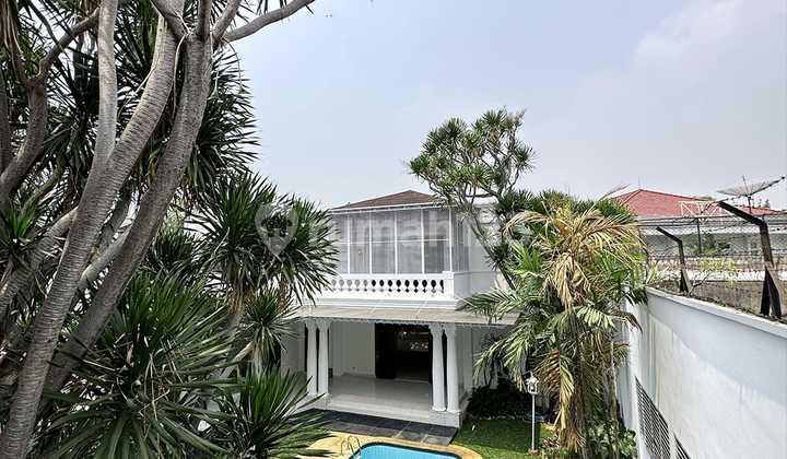 FOR SALE & FOR RENT CLASSIC HOUSE IN MENTENG, IN AN ELITE, QUIET, AND WIDE ROAD AREA 2