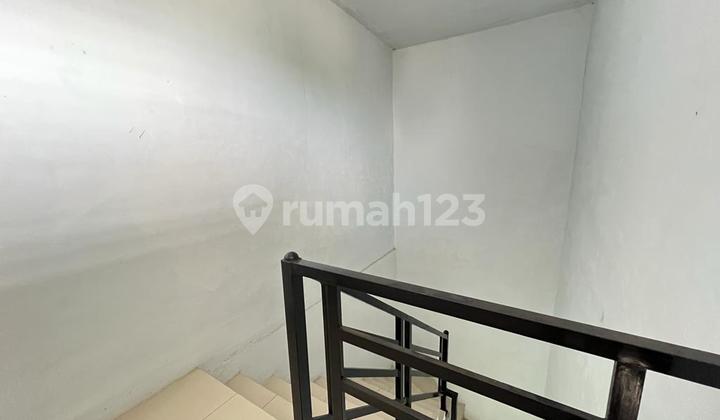 Rumah 2 Lantai di Jalan Brigjend Zein Hamid Gang Saudara