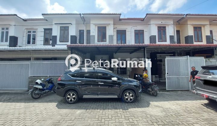 Villa Jalan Sei Kapuas Komplek Kapuas Indah