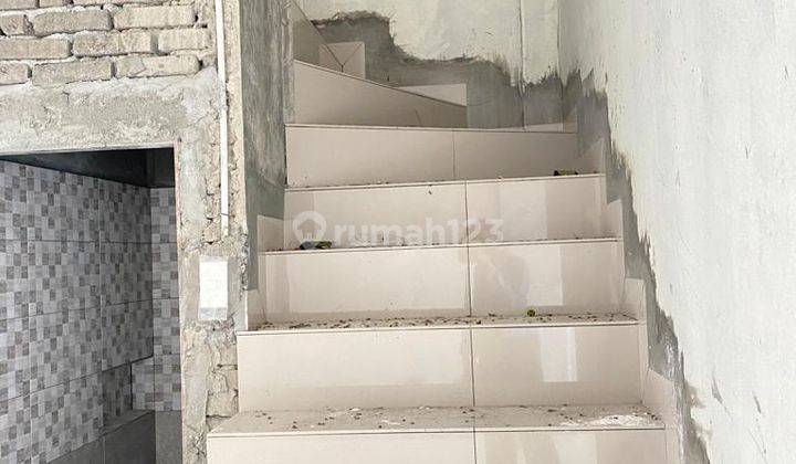 Rumah 2 Lantai Siap Huni Komplek Diamond Village Katamso