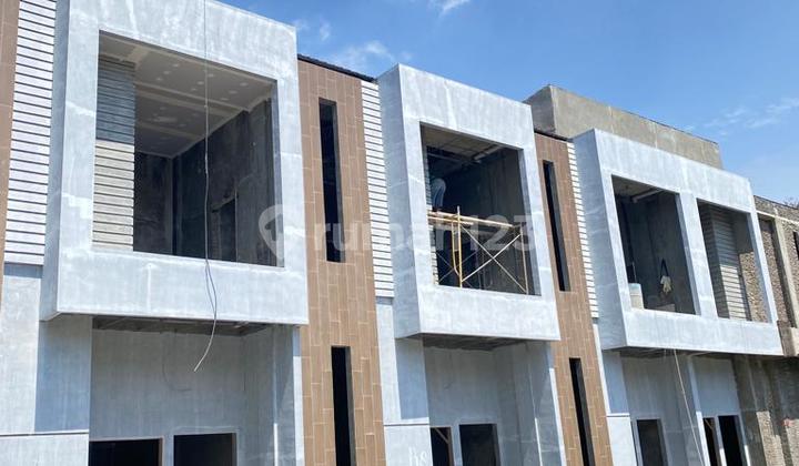 Rumah 2 Lantai Siap Huni Komplek Diamond Village Katamso