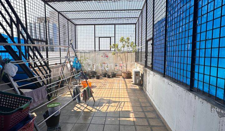 Rumah Usaha Siap Huni Pinggir Jalan Amir Hamzah 3 Lantai Furnish 9