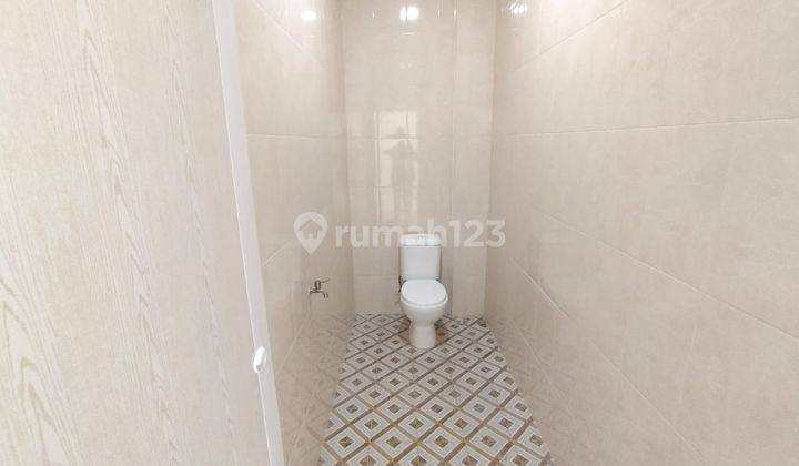 Rumah 2 Lantai Posisi Hook Komplek Swadaya Residence Mandala