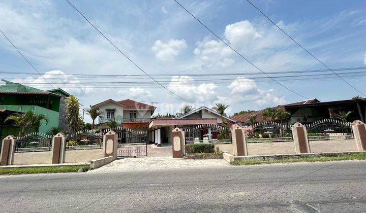 Rumah Halaman Luas Lokasi Pinggir Jalan Klambir V 1