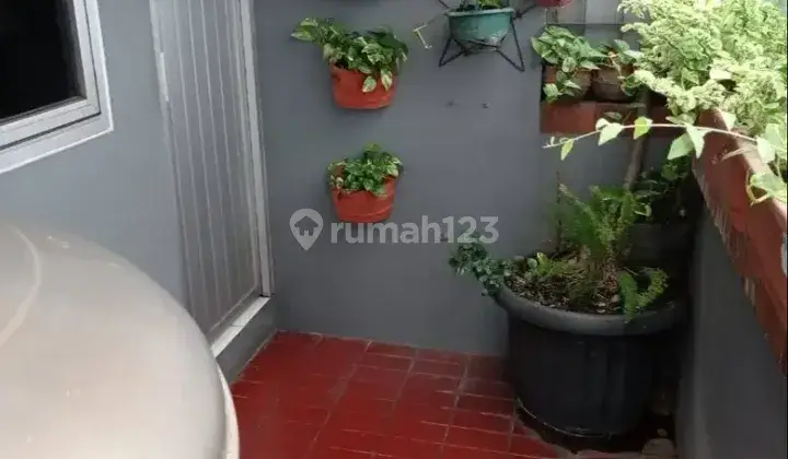 Di Sewakan Rumah Rapi Minimalis Di Daerah Joglo Jakarta Barat 11