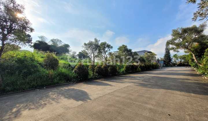 Tanah Setraduta, Jalan Depan Besar Tanah Setraduta, Jalan Depan Besar