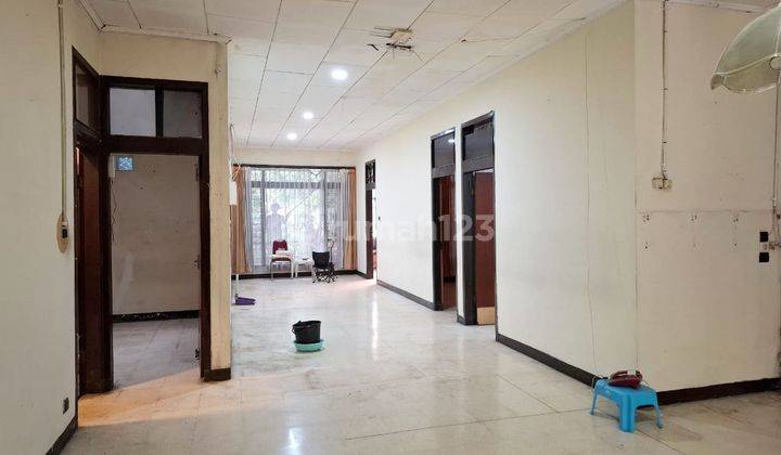 Rumah Leuwisari  Lokasi Tengah Kota  1