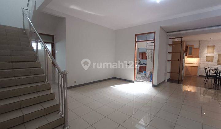 Turun Harga Rumah Hoek Taman Sakura 1