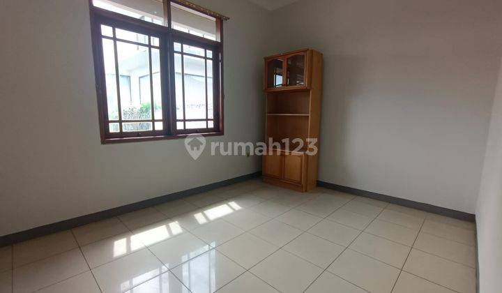 Turun Harga Rumah Hoek Taman Sakura 2