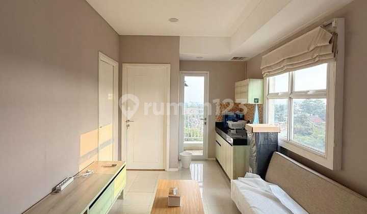 Apartemen Bagus Parahyangan Residence Furnish dengan View Hegarmanah