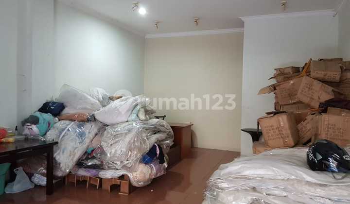 Three-Storey Shop House at Setrasari Mall 2