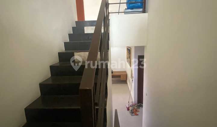 Rumah 2 Lantai Sayap Setrasari 2