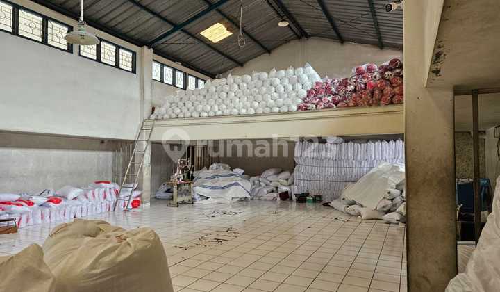 Rukan & Gudang Tengah Kota Bandung Semi Furnish