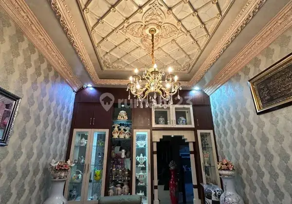 Rumah mewah 2 lantai full furnish daerah gatsu