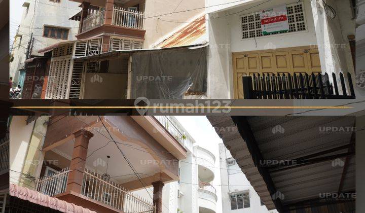 Rumah 3 Lantai di Daerah S.parman
jalan S.parman
gang Raya Baru
, Medan 1