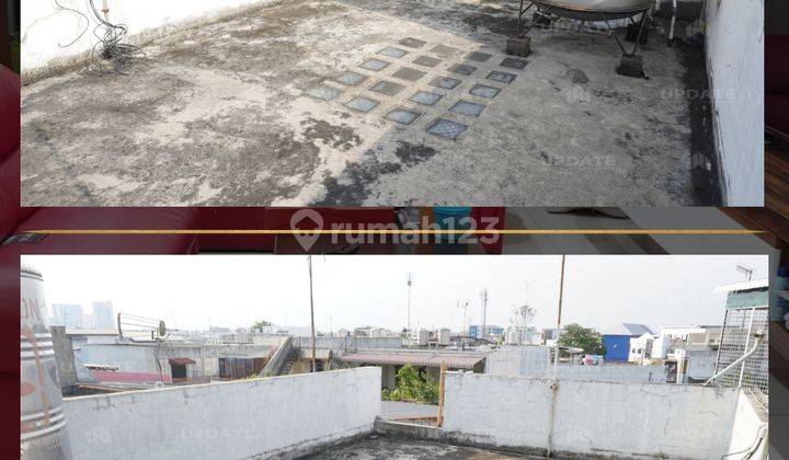 Rumah 3 Lantai Bagus Furnished SHM di Daerah Gatot Subroto
komplek Razak Mas
jalan Razak
, Medan 12