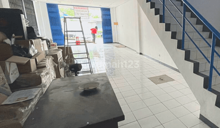 Disewakan Ruko Hoek Baru Renovasi, Cempaka Mas Jakarta Pusat 2