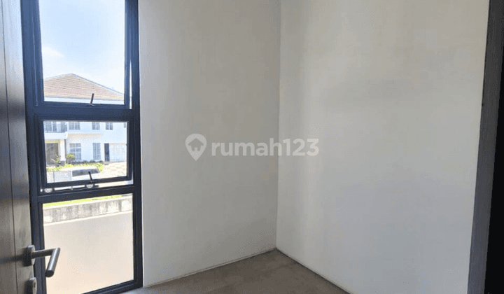 Sewa Rumah Usaha Garden House di Grand Wisata, Bekasi, Jawa Barat 7