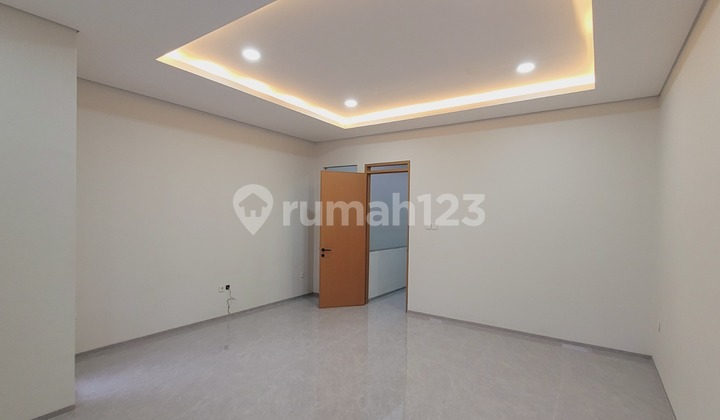 Rumah Baru Minimalis 2 Lantai Setraduta  2