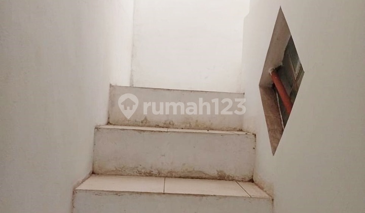 Rumah, 1 Lantai, di Taman Kopo Indah 3 2