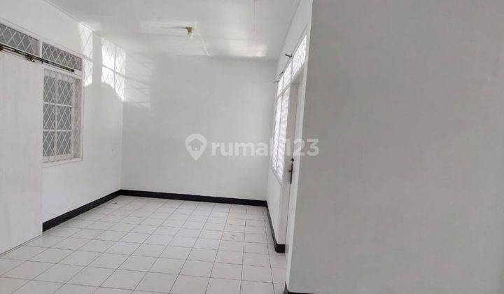 Rumah Bagus Unfurnished SHM di Arcamanik, Bandung 1
