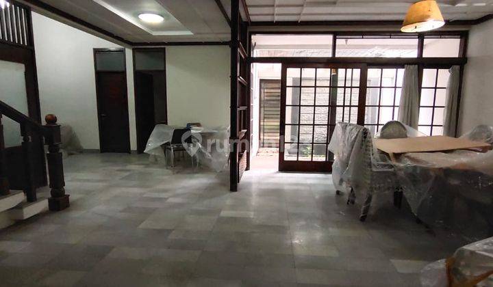 Rumah Bagus Unfurnished SHM di Sumber Sari, Bandung 1