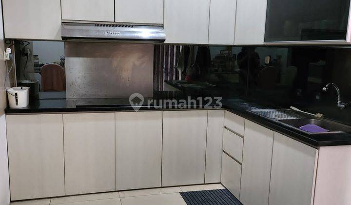 Rumah Bagus Semi Furnished SHM di Singgasana Pradana , Bandung 2