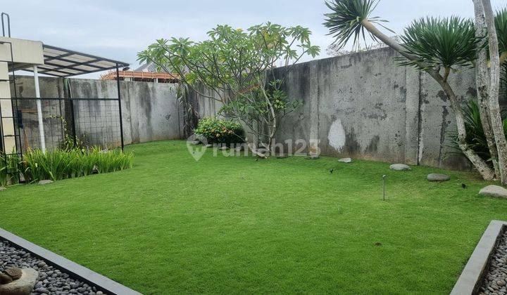 Rumah Bagus Semi Furnished SHM di Tatar Rambut Kasih Kota Baru Parahyangan , Bandung 2