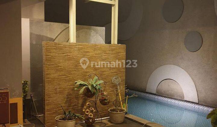 Rumah Bagus Unfurnished SHM di Singgasana Pradana , Bandung 2