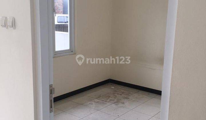 Rumah Bagus Unfurnished SHM di Taman Kopo Indah Greenville , Bandung 2