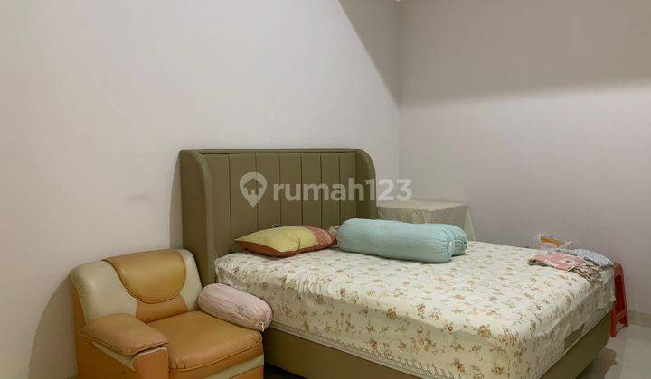 Rumah Bagus Semi Furnished SHM di Taman Holis Indah , Bandung 2