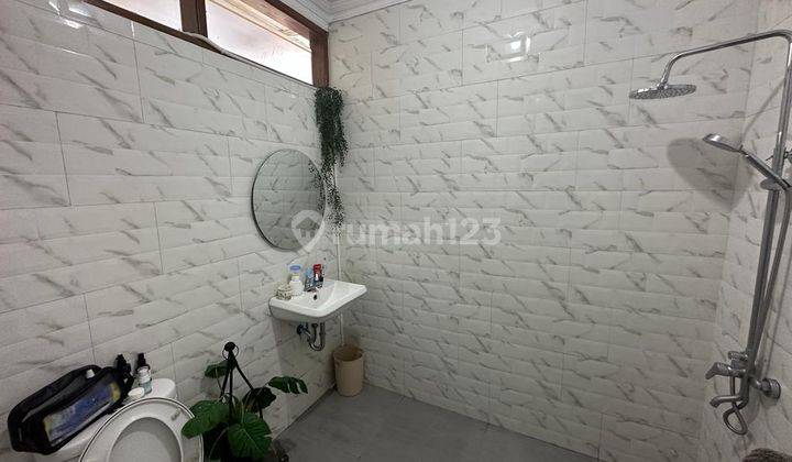 Rumah Bagus Unfurnished SHM di Singgasana, Bandung 2