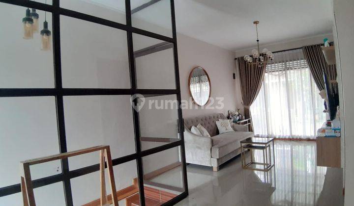 Rumah 2 Lantai Bagus Unfurnished SHM di Pesona Bali Ciwaruga , Bandung 1