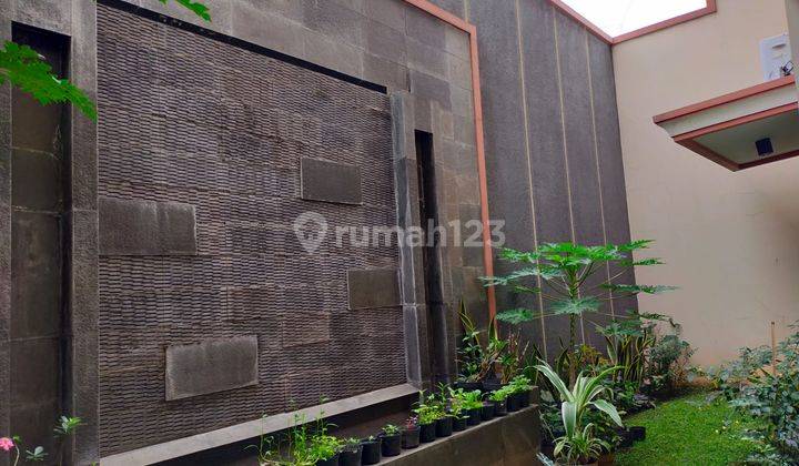 Rumah Bagus Unfurnished HGB di Singgasana Pradana, Bandung 2