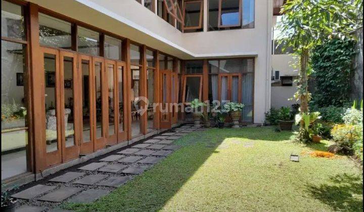 Rumah 2 Lantai Bagus Unfurnished SHM di Mainroad Dago , Bandung 1