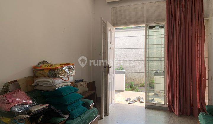 Rumah 2 Lantai Bagus Unfurnished SHM di Sayap Cipaganti, Bandung 2