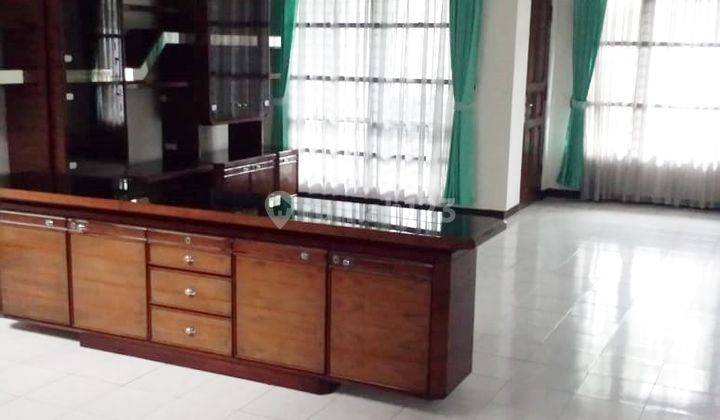 Rumah Bagus 2 Lantai Lokasi Tengah Kota Bandung Dan di Jalan Utama Setiabudi Kondisi Bagus Dan Semi Furnished 1