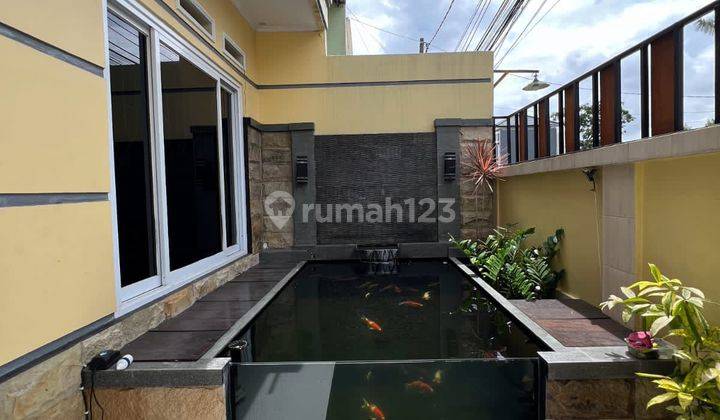 Rumah 2 Lantai Bagus Unfurnished SHM di Bukit Sariwangi, Bandung 1