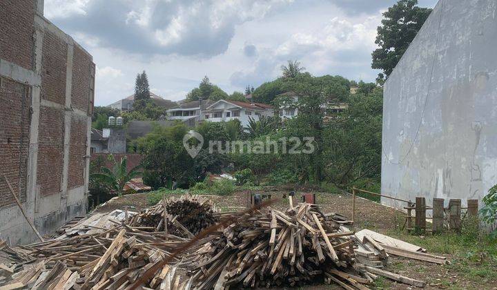 Tanah di Ciumbuleuit, Bandung SHM 526 m² 2