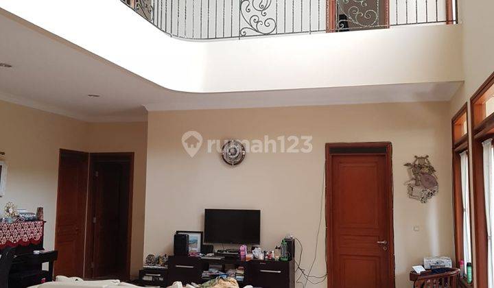 Rumah Bagus Semi Furnished SHM di Setraduta, Bandung 2