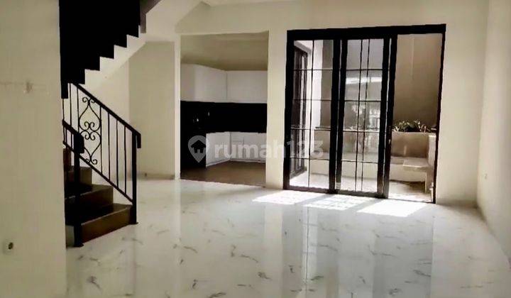 Rumah Bagus Unfurnished SHM di Turangga, Bandung 1