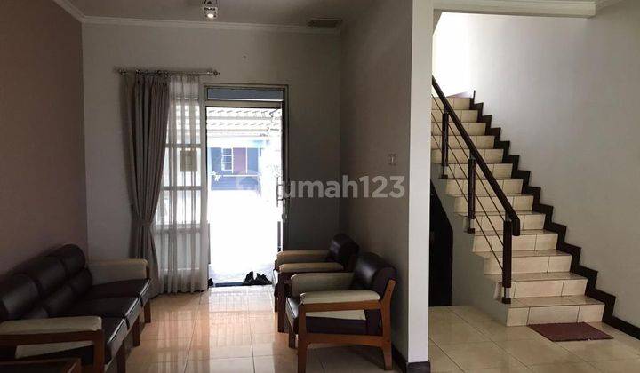 Rumah Bagus Semi Furnished SHM di Kbp Tatar Ratnasasih , Bandung 1